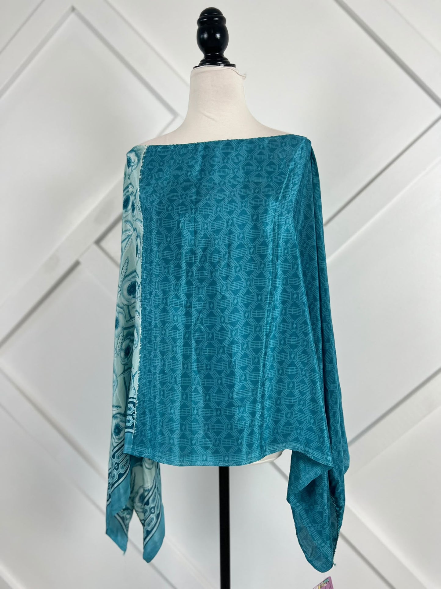 Poncho-037 - Rangeelaa- Fairtrade Sustainable Women's Clothing