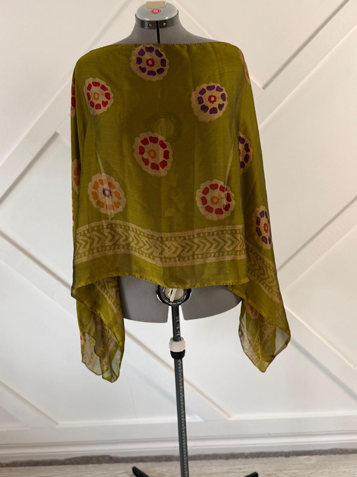 Poncho - 049 - Rangeelaa - Fairtrade Sustainable Women's Clothing