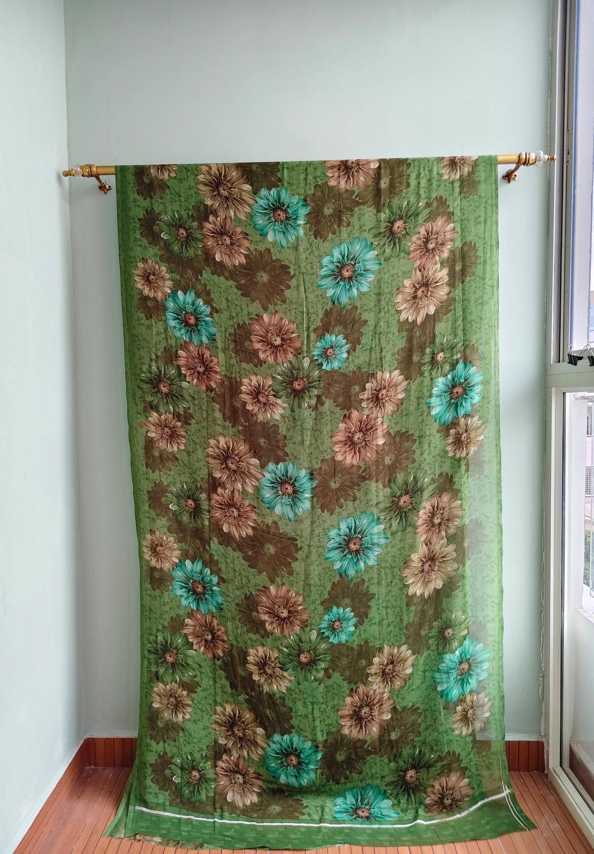 Daisy Drama, Saree to Bohemian Dress