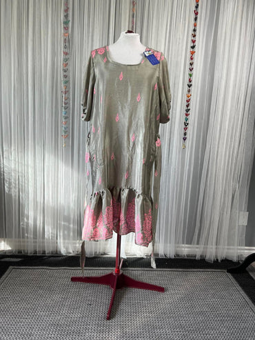 Plus Size Flora Ruffle dress No Scarf PJ001