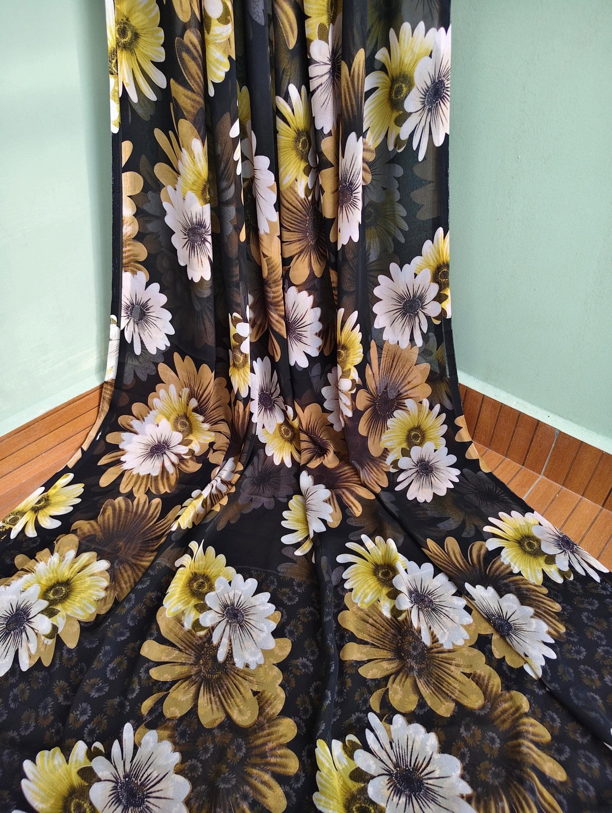 Golden Daisies - Rangeelaa- Fairtrade Sustainable Women's Clothing