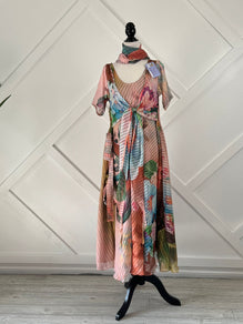Digital print Lined Slim Petite Choli Mahika with Scarf
