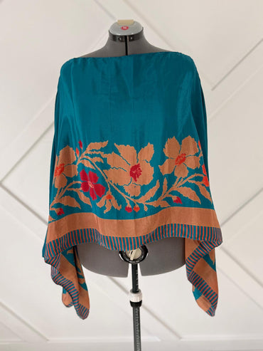 Poncho - 033 - Rangeelaa - Fairtrade Sustainable Women's Clothing