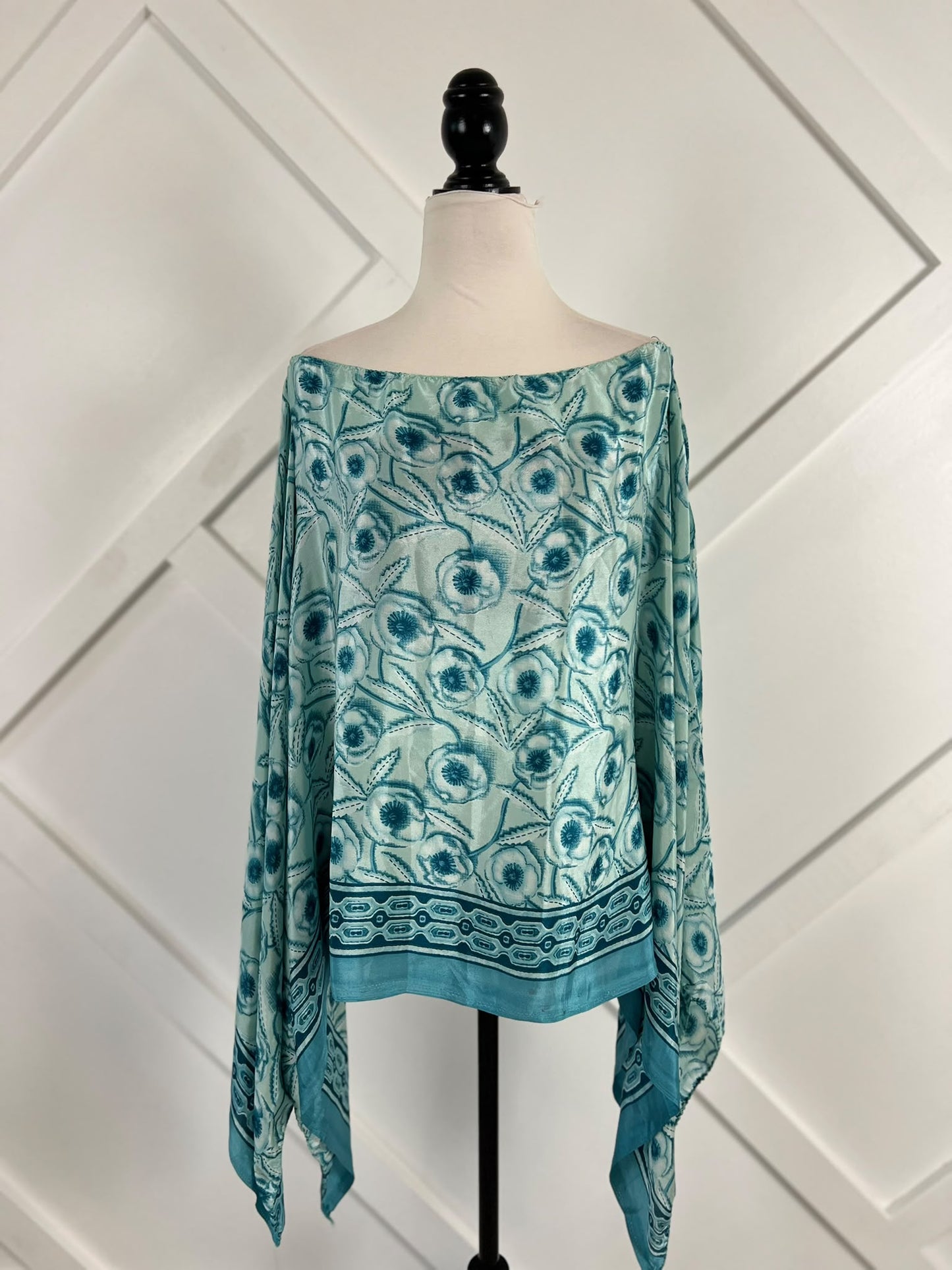Poncho-053 - Rangeelaa- Fairtrade Sustainable Women's Clothing