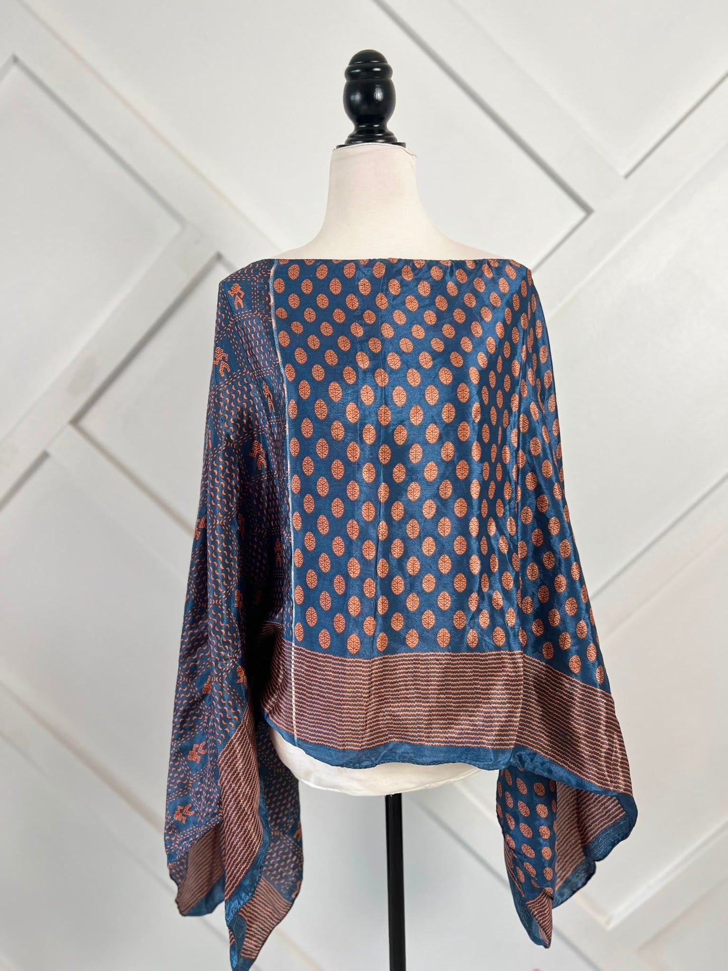 Poncho-061 - Rangeelaa- Fairtrade Sustainable Women's Clothing