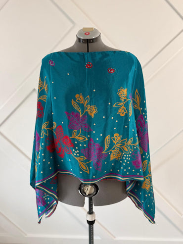 Poncho - 062 - Rangeelaa - Fairtrade Sustainable Women's Clothing