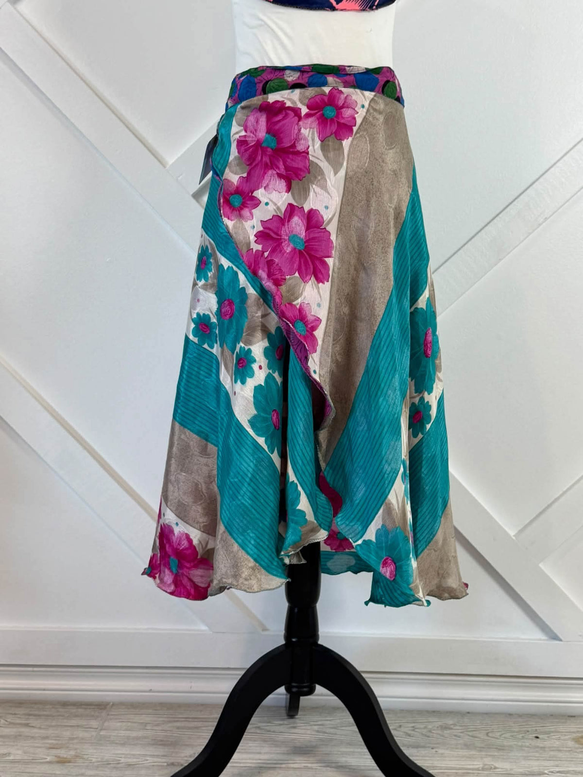Festive regular tea Harmony Two Layered Skirt-145