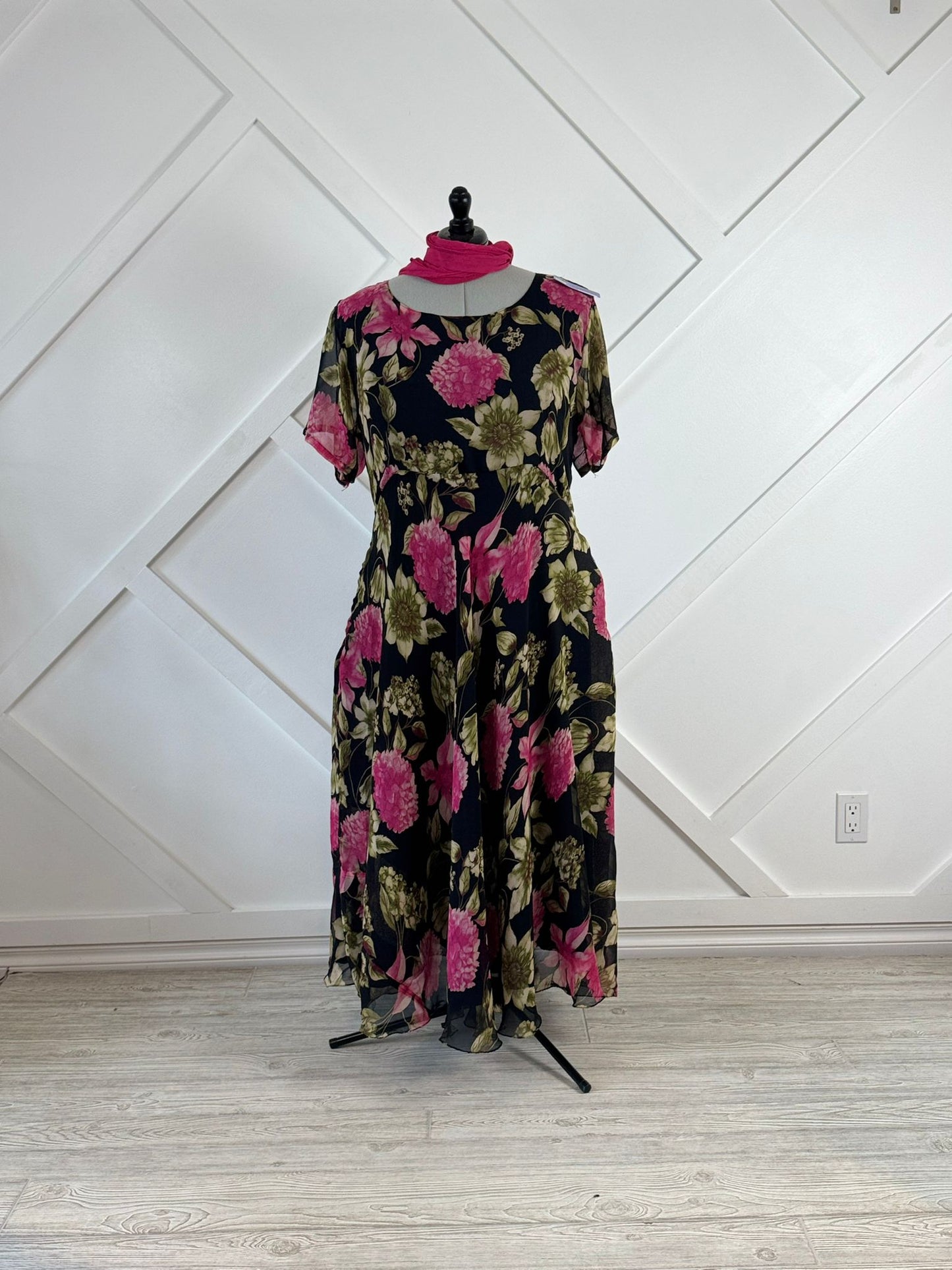 Plus Lined Viya Dress with Scarf-ED004