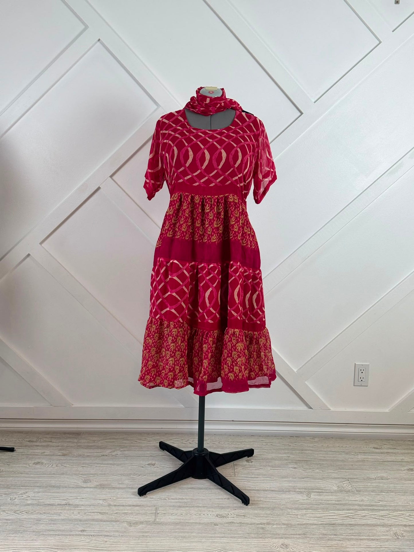 Regular Lined Maya Tiered Dress with scarf