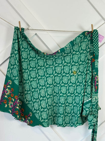 Festive XL mini skirt-111