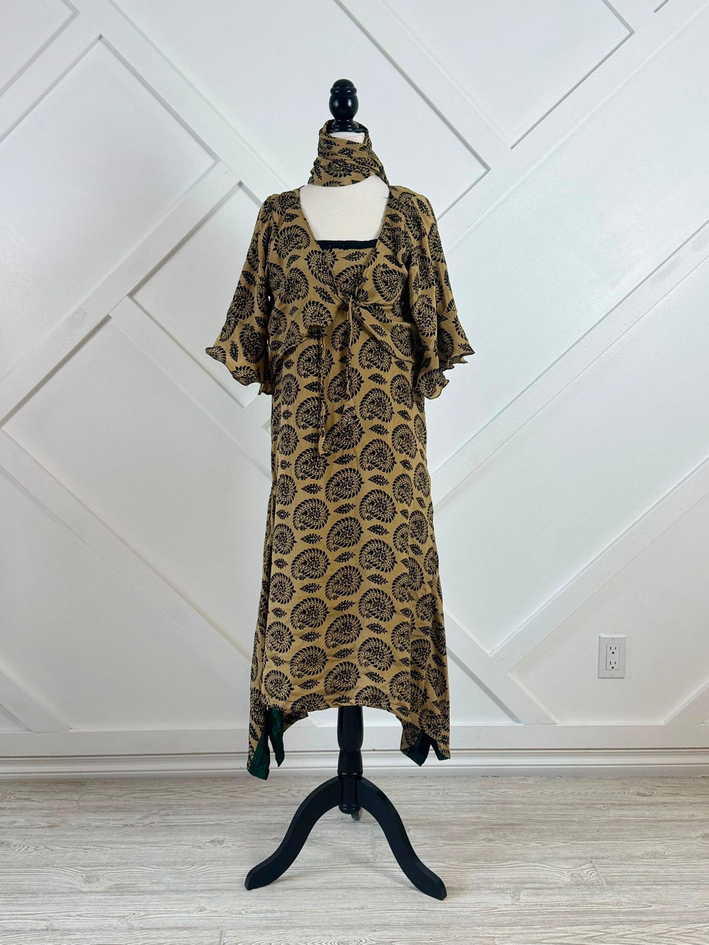 Sarah.B-Petite Regular Butterfly choli Tanju (Two piece) dress with scarf proto type