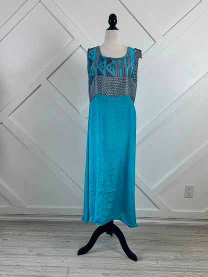 Sandra.M-Slim Petite Alima Dress Set with Scarf proto type