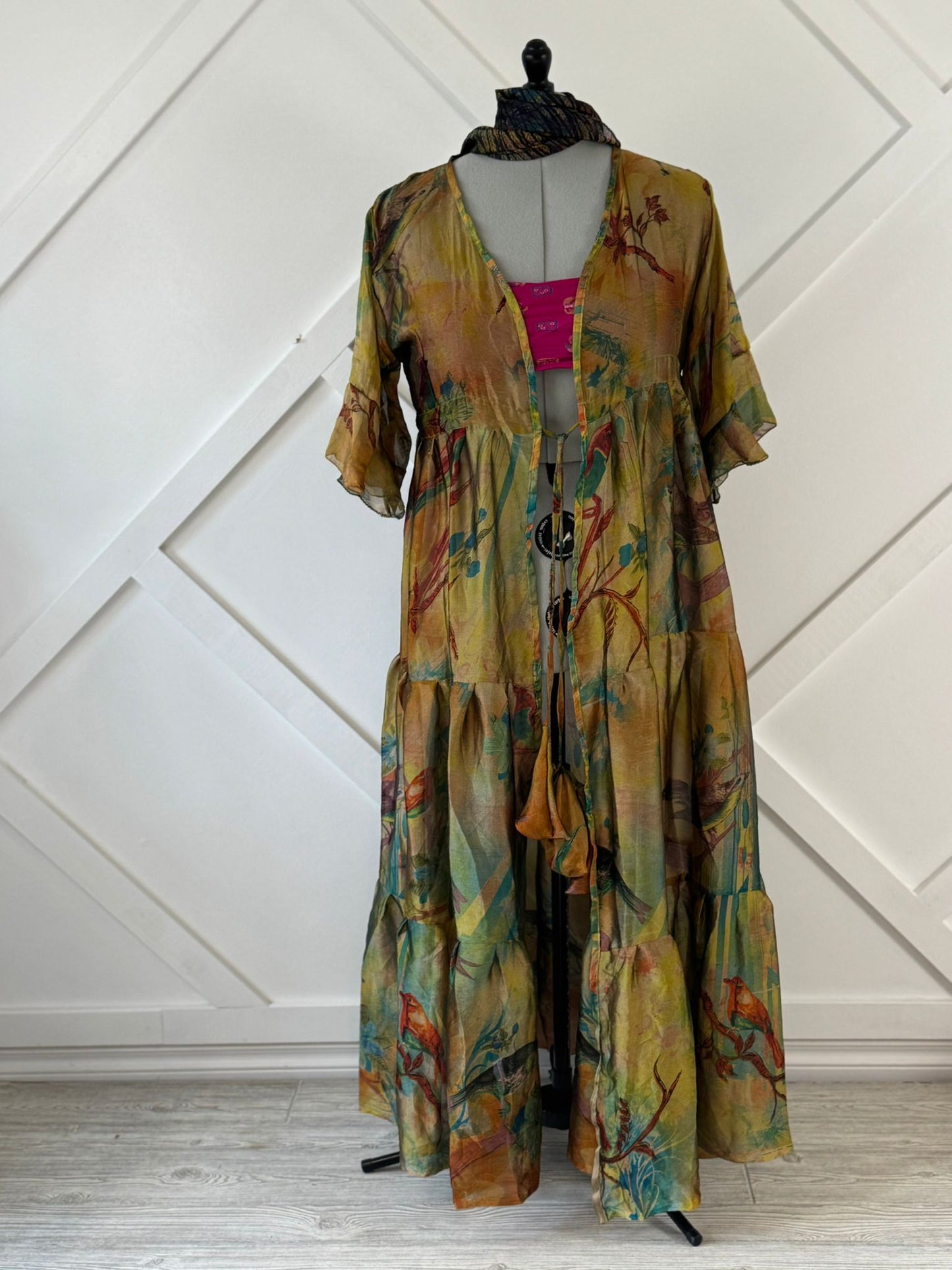 Outi-Plus Alia tiered shrug with scarf
