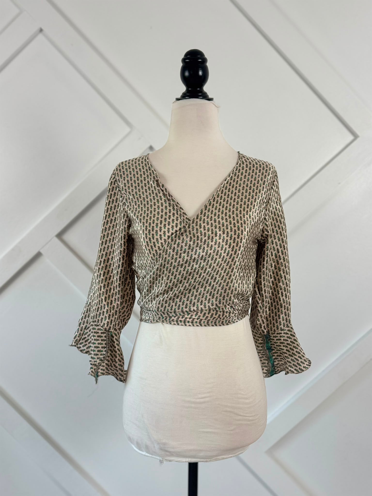Slim Petite Choli-Prototype-L0913 - Rangeelaa- Fairtrade Sustainable Women's Clothing